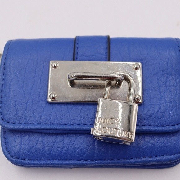 Juicy Couture Blue Key Chain Cardholder Wallet With Lock Charm - Picture 8 of 8